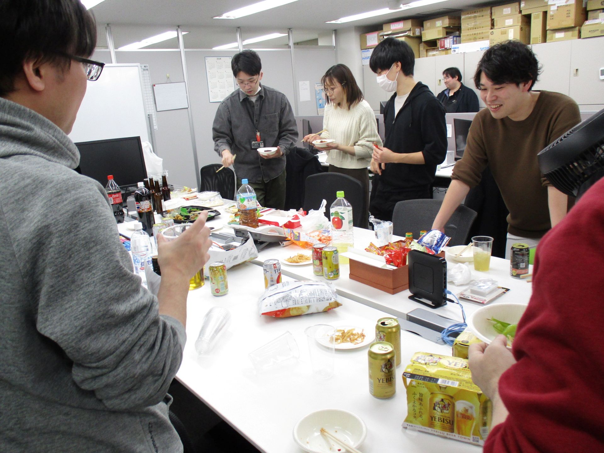 納会
